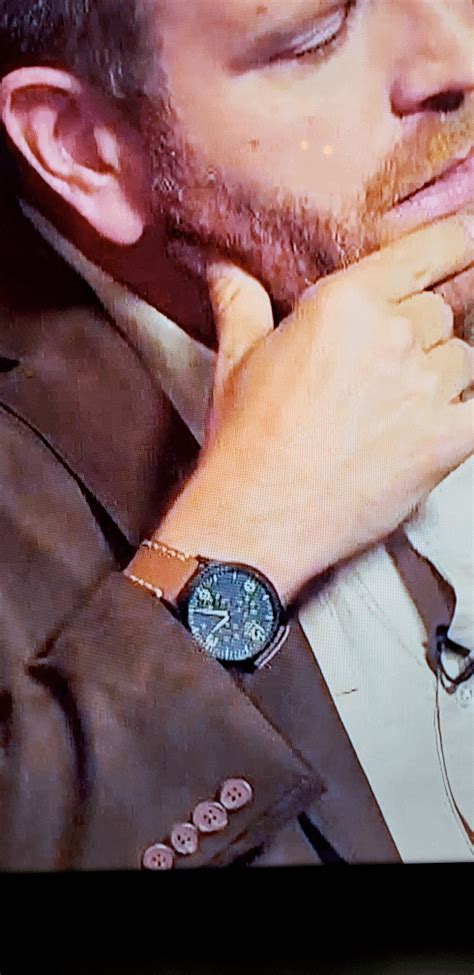 [Identification] Anybody recognize this watch worn by 